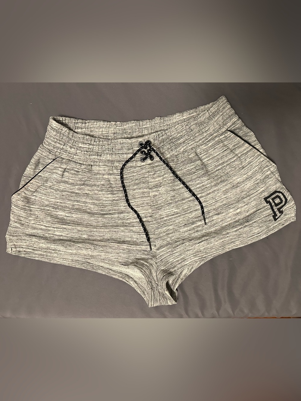 VS Gray Shorts L